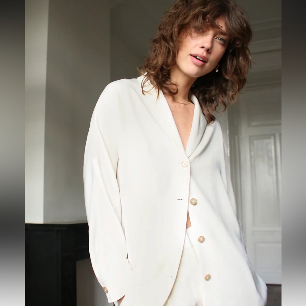 NWOT ARITZIA WILFRED FLOWY BUTTON-UP LIGHT BIRCH SMALL SHIRT SHACKET